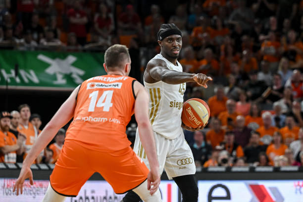 美国多家体 美国多家体